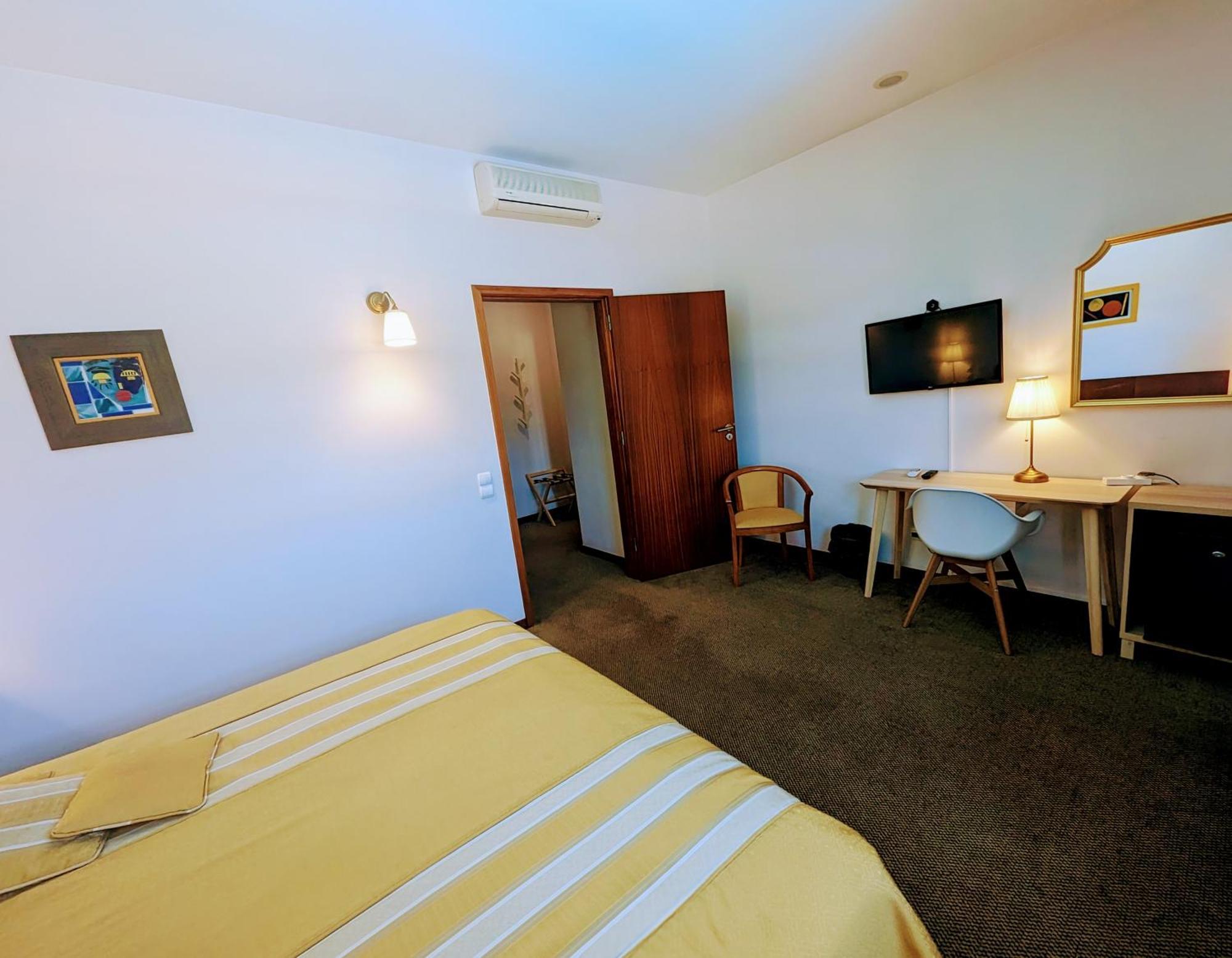 Hotel La Fontaine Esmoriz Extérieur photo